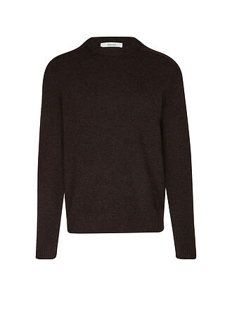 SELECTED | Pull