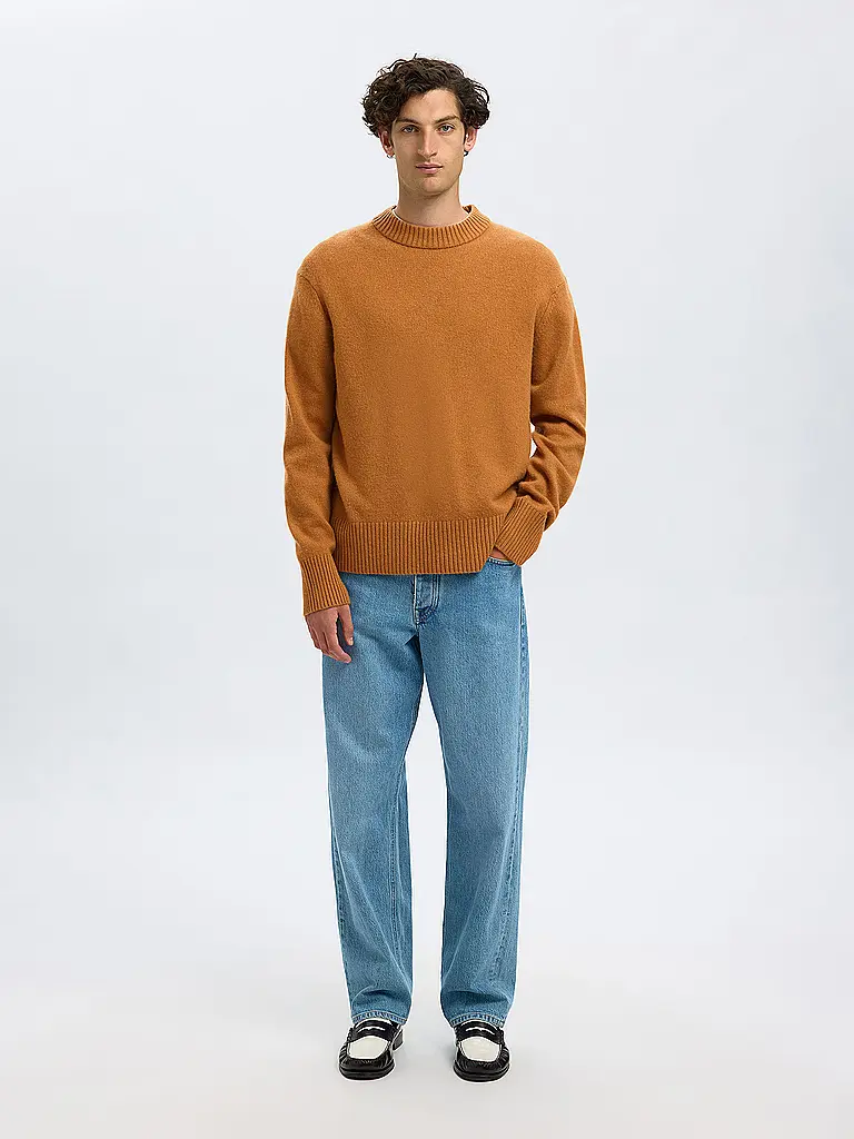 SELECTED | Pull SLHCALLE | braun