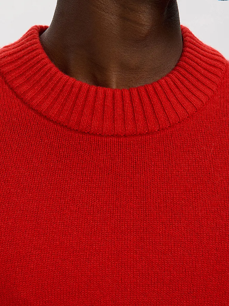 SELECTED | Pull SLHCALLE | 
