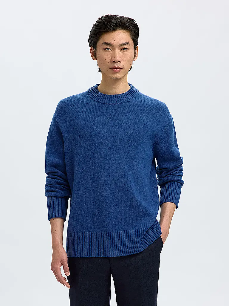 SELECTED | Pull SLHCALLE | Bleu