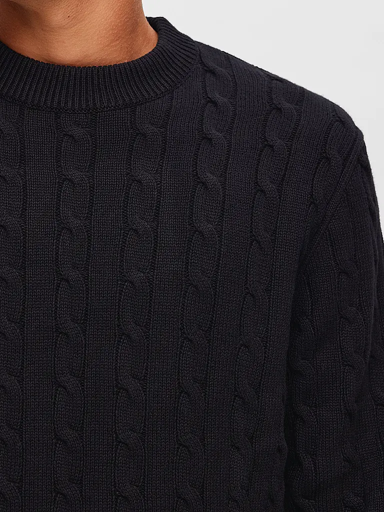 SELECTED | Pull SLHRYAN | 