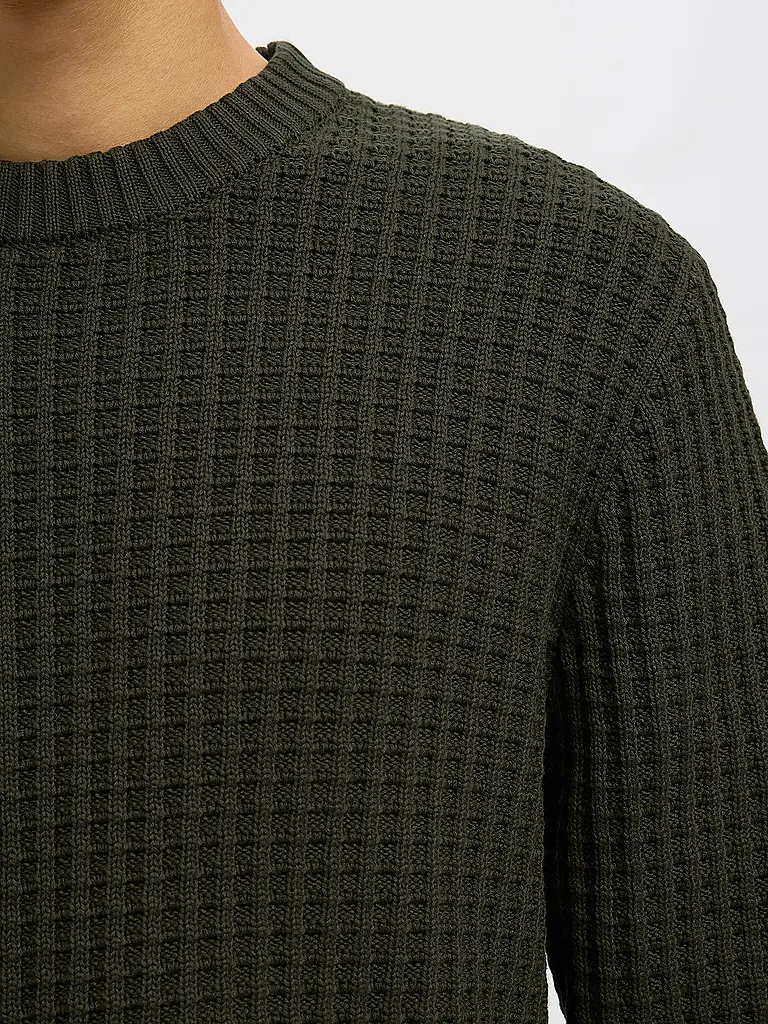 SELECTED | Pull SLHTOM | 