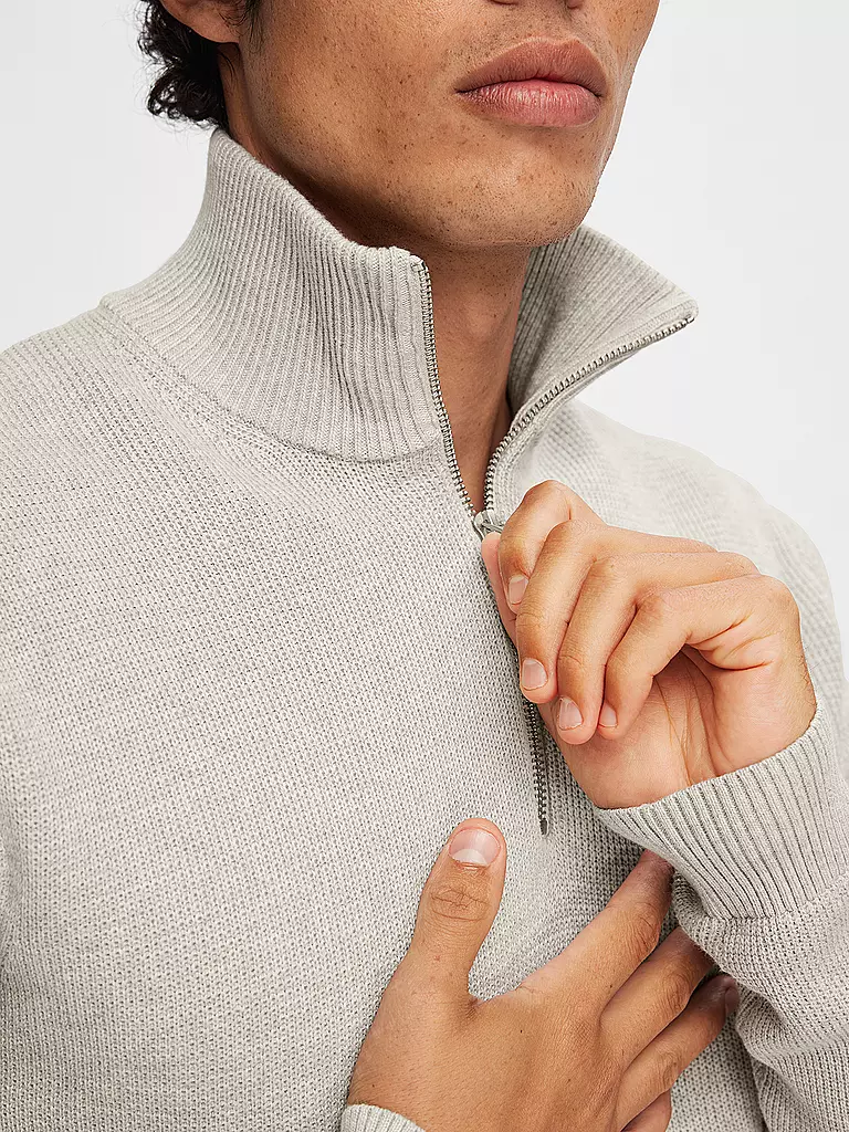 SELECTED | Pull Troyer SLHDANE | 