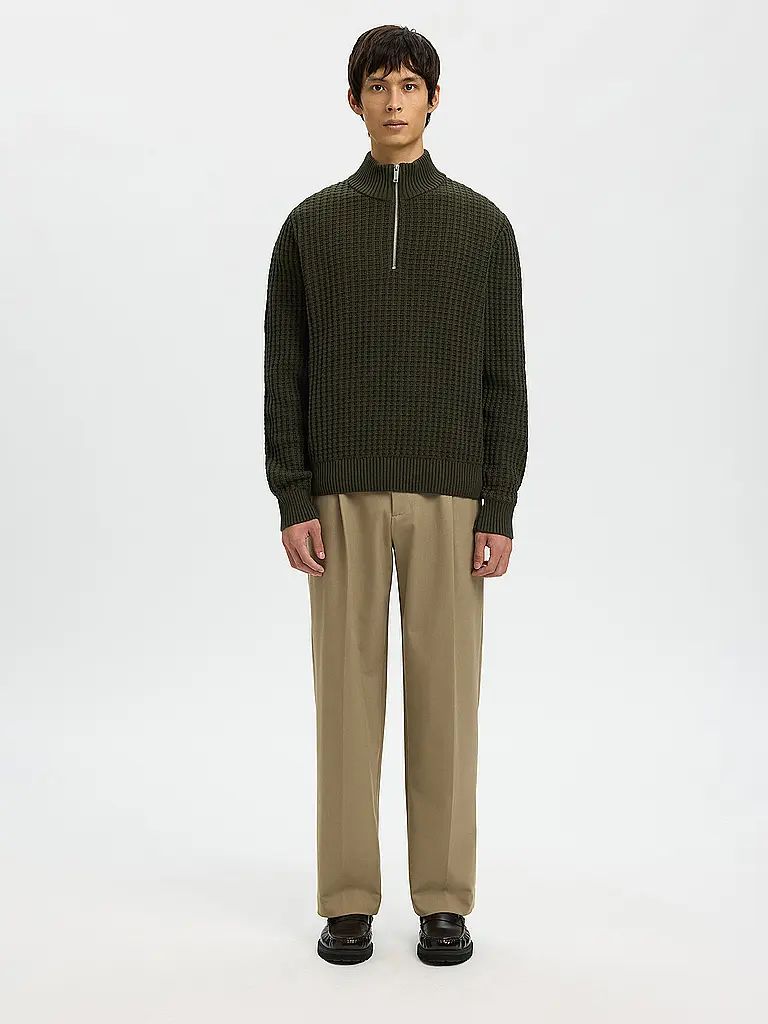 SELECTED | Pull Troyer | 
