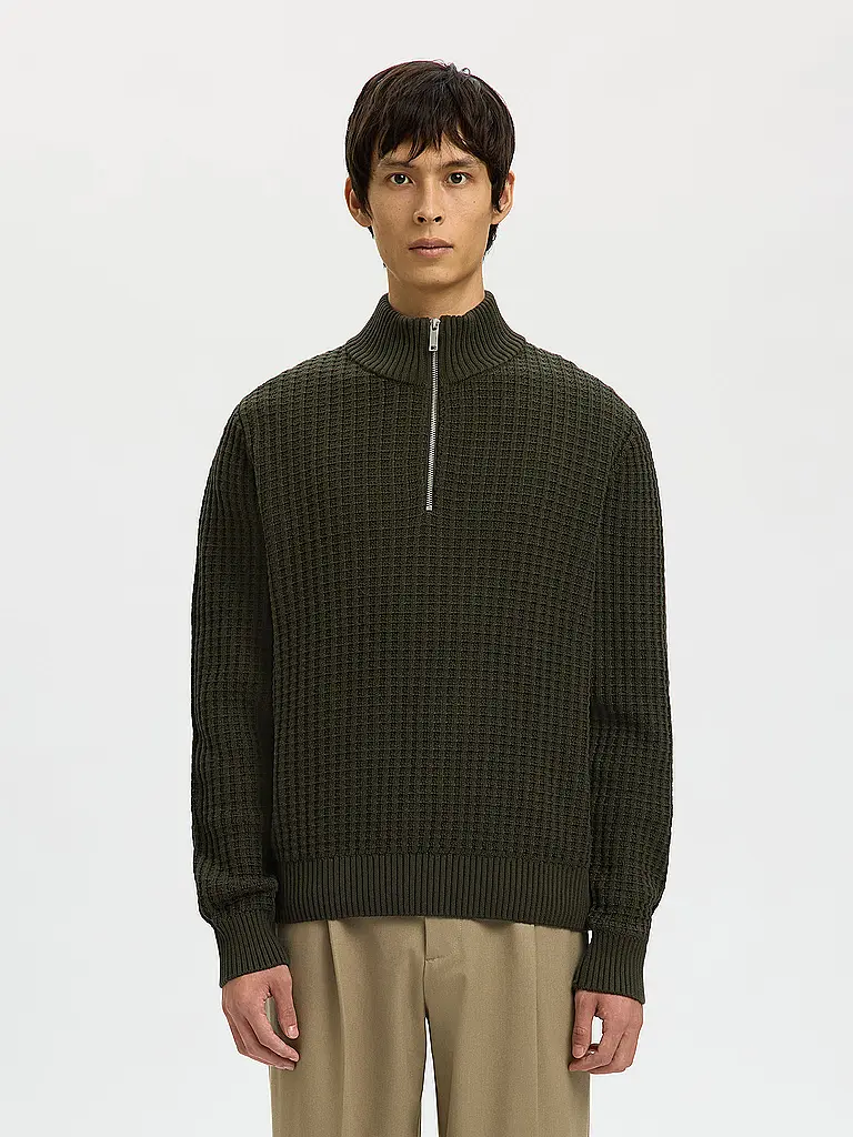 SELECTED | Pull Troyer | 