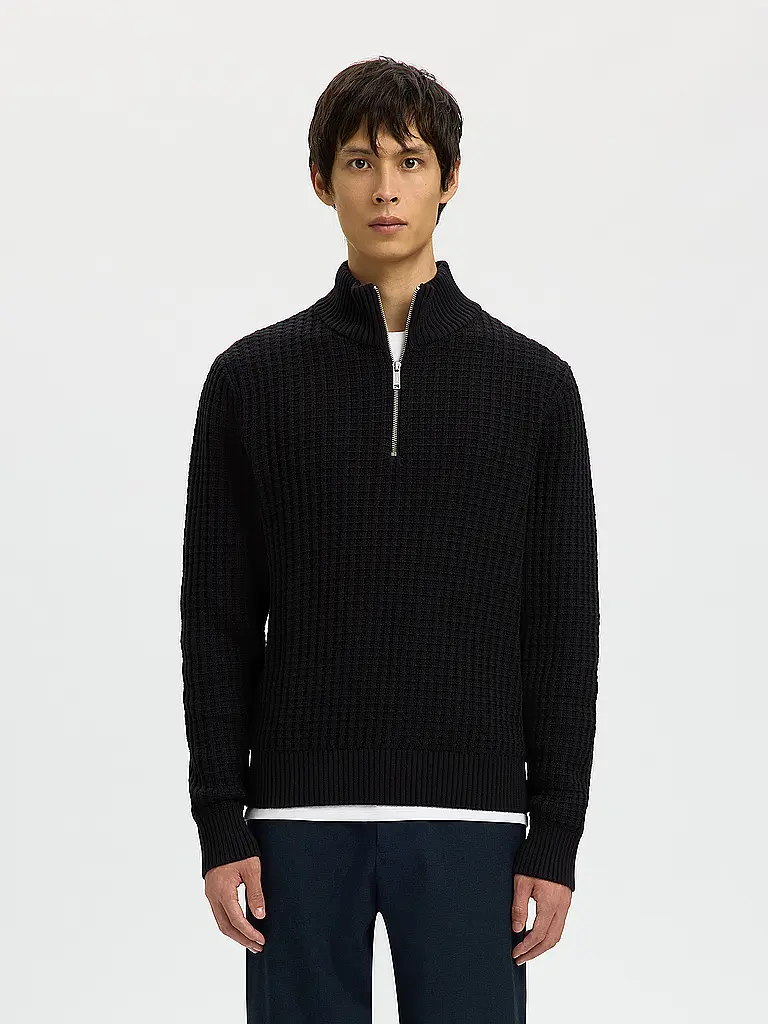 SELECTED | Pull Troyer | 