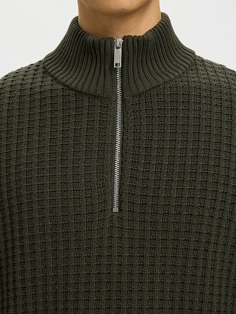 SELECTED | Pull Troyer | 