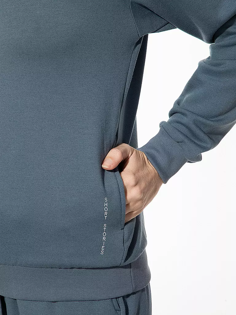 SHORT STORIES | Sweat zippé de détente | 