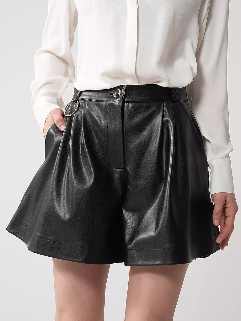SILVIA SCHNEIDER | Shorts aspect cuir | 