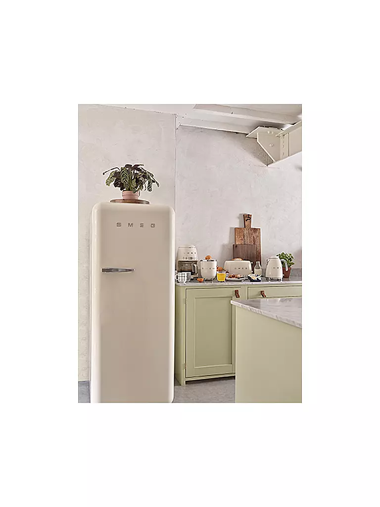 SMEG | Bouilloire Style Rétro Années 50 1,7 l Crème KLF03CREU | 
