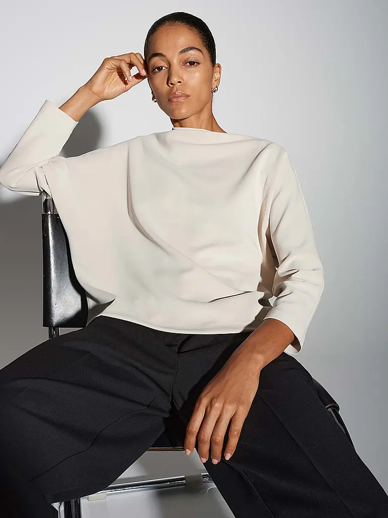 SOMEDAY | Pullover URMINA

Marque: SOMEDAY
Couleur: beige
Catégories: Mode,Damen

Longueur des manches: Manches 7/8
Encolure: Encolure bateau
Matière: Modal,Polyester / Polyamide,Stretch
Motif: Uni
Coupe (vêtements d'extérieur): Ample
Style: Pure | Beige