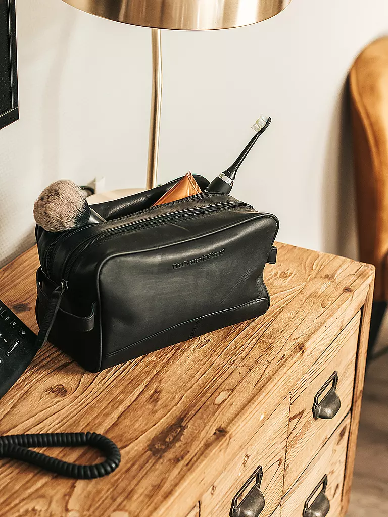 THE CHESTERFIELD BRAND | Trousse de toilette STACEY | Noir