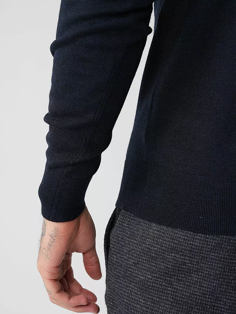 TIGER OF SWEDEN | Rollkragenpullover NEVILE | Bleu foncé