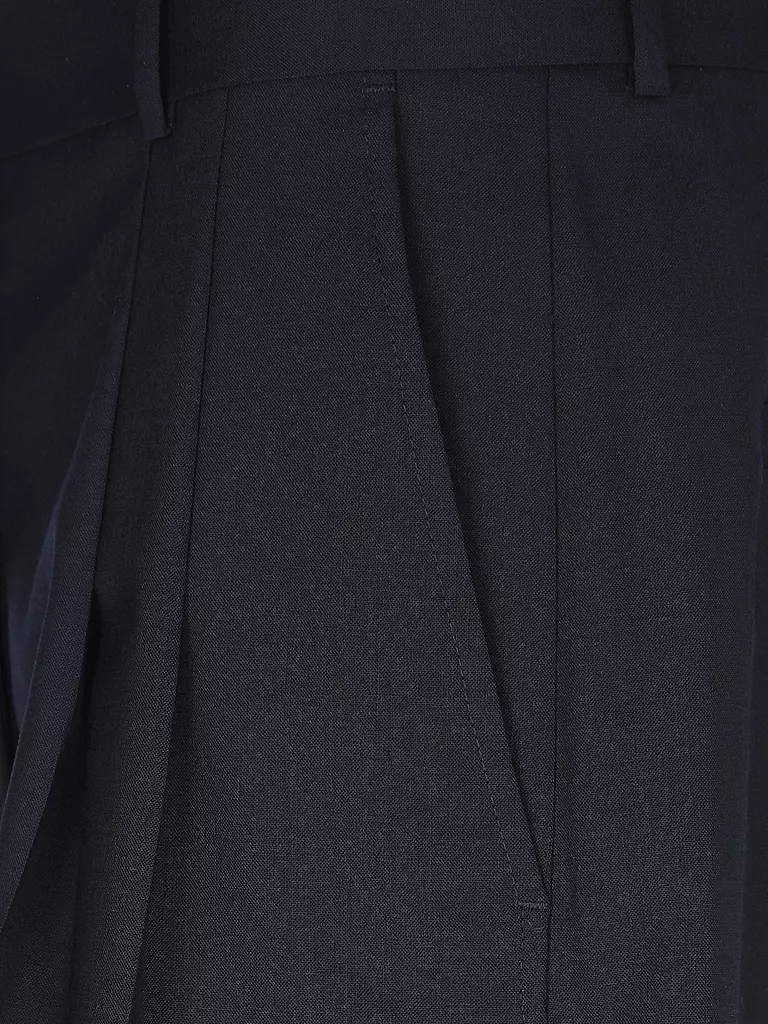 TIGER OF SWEDEN | Short MIIDA | 