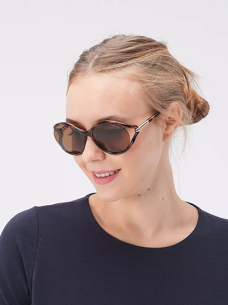 TOM FORD | Lunettes de soleil FT1090/59

Marque : TOM FORD
Couleur : marron
Catégories : Mode,Femme

Matière : Plastique | Marron