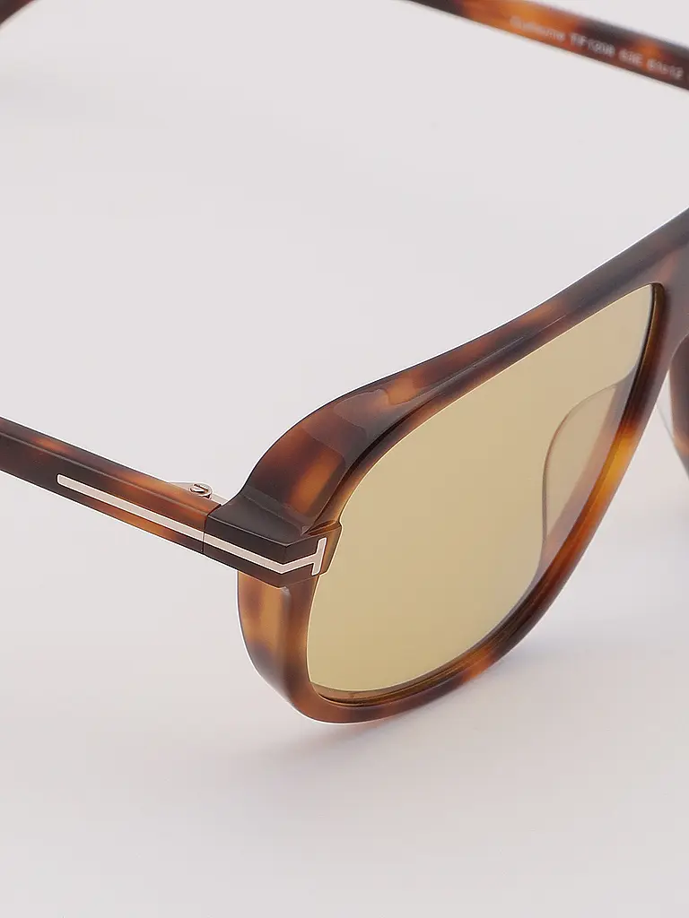 TOM FORD | Lunettes de soleil FT1208/61
Marque : TOM FORD
Couleur : marron
Catégories : Mode, Homme

Matière : Plastique | Marron