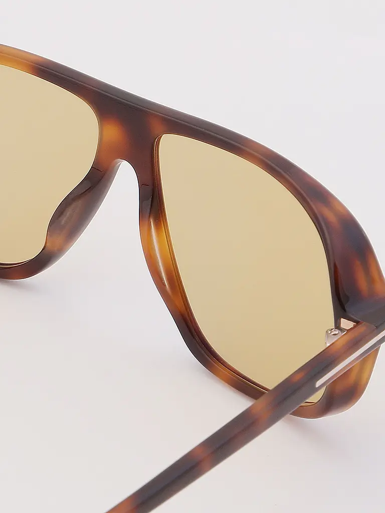 TOM FORD | Lunettes de soleil FT1208/61
Marque : TOM FORD
Couleur : marron
Catégories : Mode, Homme

Matière : Plastique | Marron
