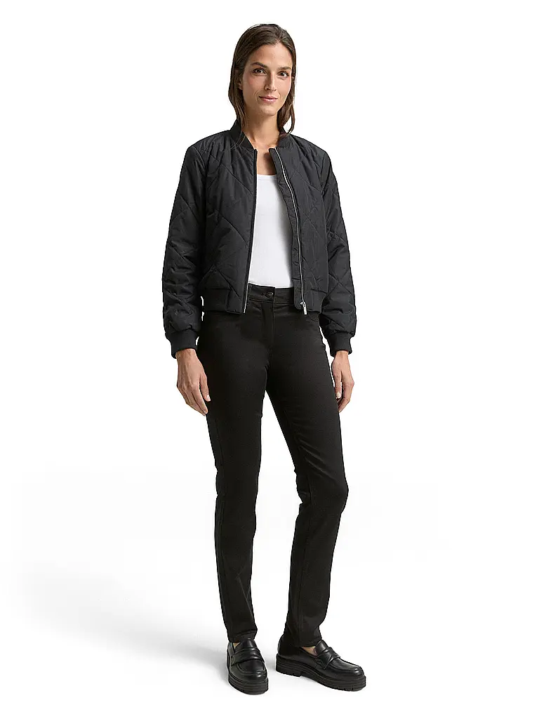 TOM TAILOR | Hose Slim Fit TTEDDA 
Marque: TOM TAILOR
Couleur: noir
Catégories: Mode,Femme

Matériel: Coton,Lyocell,Stretch
Motif: Uni
Longueur (Pantalons/Jeans): Longueur normale
Style: Casual
Hauteur de taille: Taille moyenne
Détails: Poches latérales | Noir