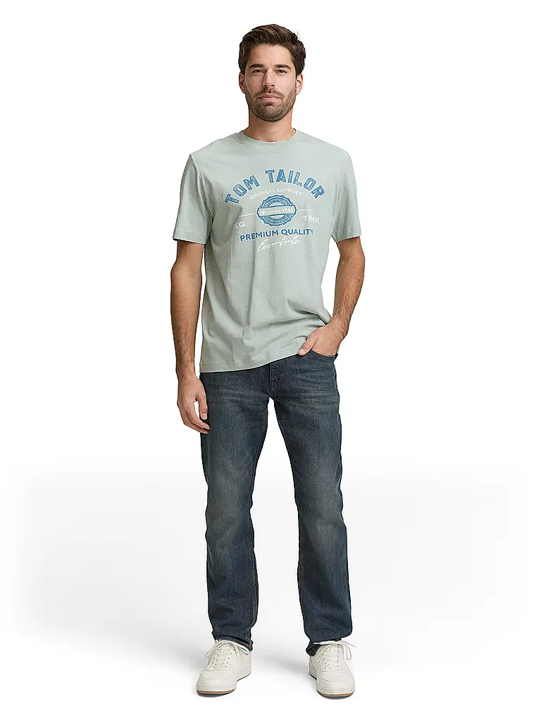 TOM TAILOR | Nom du produit: T-shirt
Marque: TOM TAILOR
Couleur: vert
Catégories: Mode, Homme

Longueur des manches: Manches courtes
Encolure: Col rond
Matière: Jersey, Coton
Motif: Logo
Coupe (vêtements): Regular | Vert