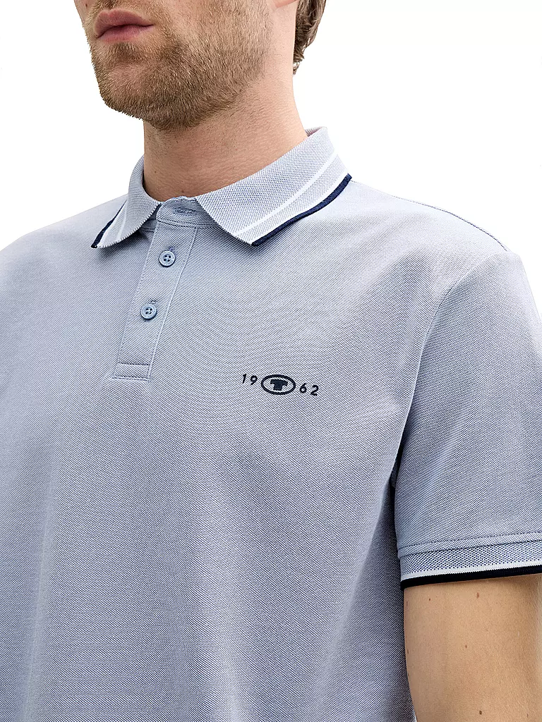 TOM TAILOR | Poloshirt
Marque : TOM TAILOR
Couleur : hellblau
Catégories : Mode, Homme

Longueur des manches : Manches courtes
Matière : Coton, Stretch
Forme du col : Col polo
Motif : Uni
Coupe (vêtements d'extérieur) : Regular
Style : Casual
Détails : Empièceme | 