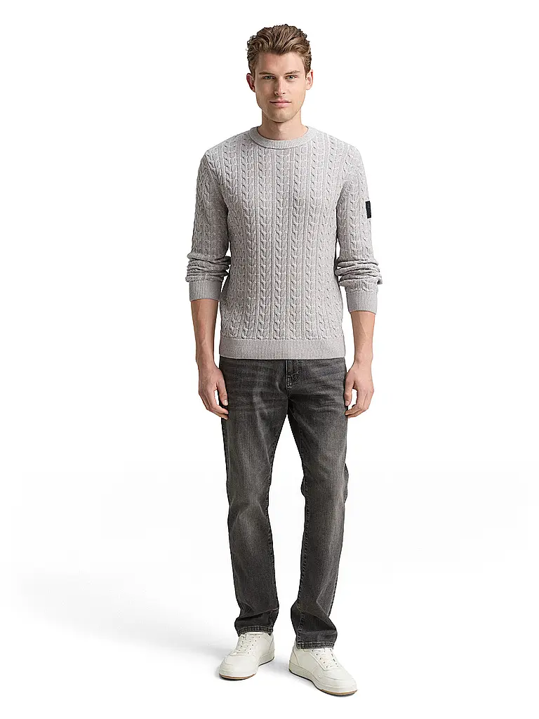 TOM TAILOR | Pull

Produktname: Pull
Marke: TOM TAILOR
Farbe: grau
Kategorien: Mode,Herren

Ärmellänge: Langarm
Ausschnitt: Rundhalsausschnitt
Material: Strick
Musterung: Unifarben
Passform (Oberbekleidung): Regular
Stil: Casual
Details: Strickmuster | Gris