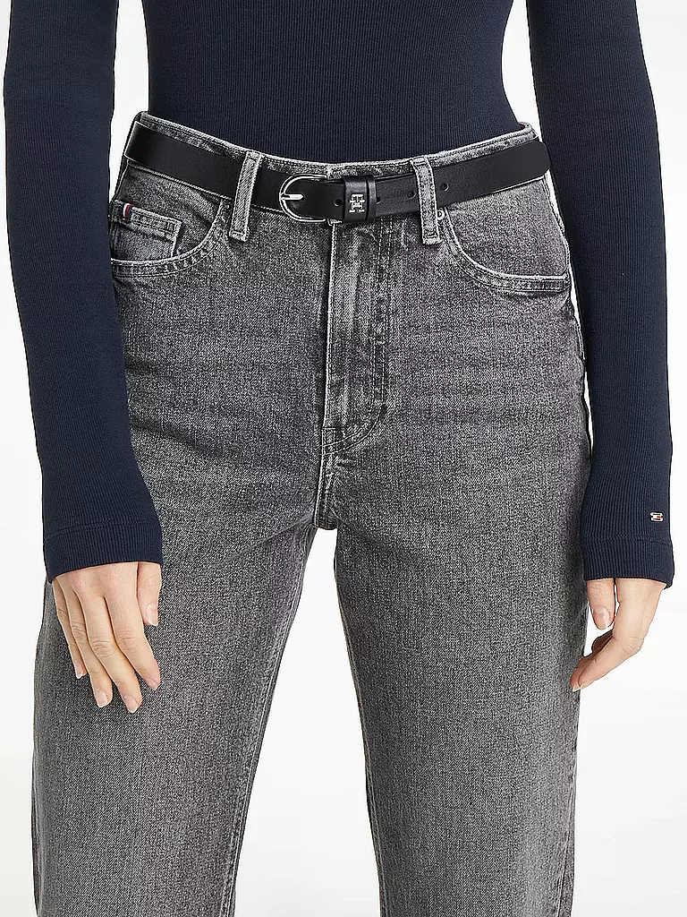 TOMMY HILFIGER | Ceinture en cuir TH TIMELESS | schwarz