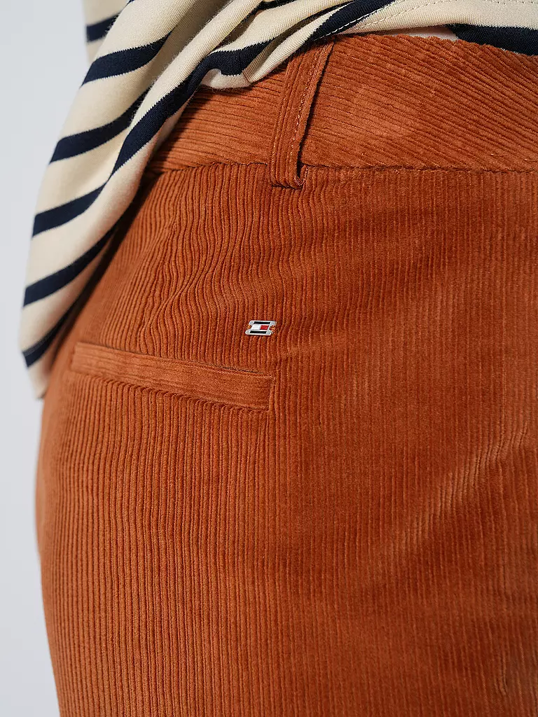 TOMMY HILFIGER | Cordhose Relaxed Straight Fit | Orange