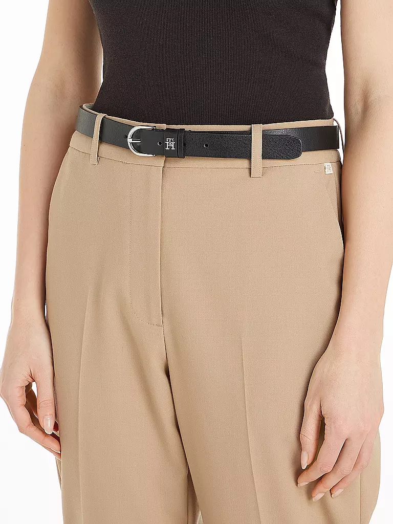 TOMMY HILFIGER | Ledergürtel ESSENTIAL EFFORTLESS | Noir