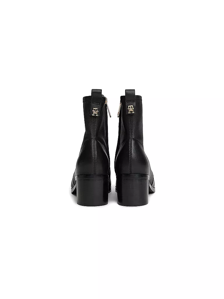 TOMMY HILFIGER | Stiefelette TH STRETCH
Produktname: Stiefelette TH STRETCH
Marke: TOMMY HILFIGER
Farbe: schwarz
Kategorien: Mode,Damen
Material: Leder
Musterung: Unifarben
Stil: Casual
Absatzhöhe: Mittlerer Absatz |