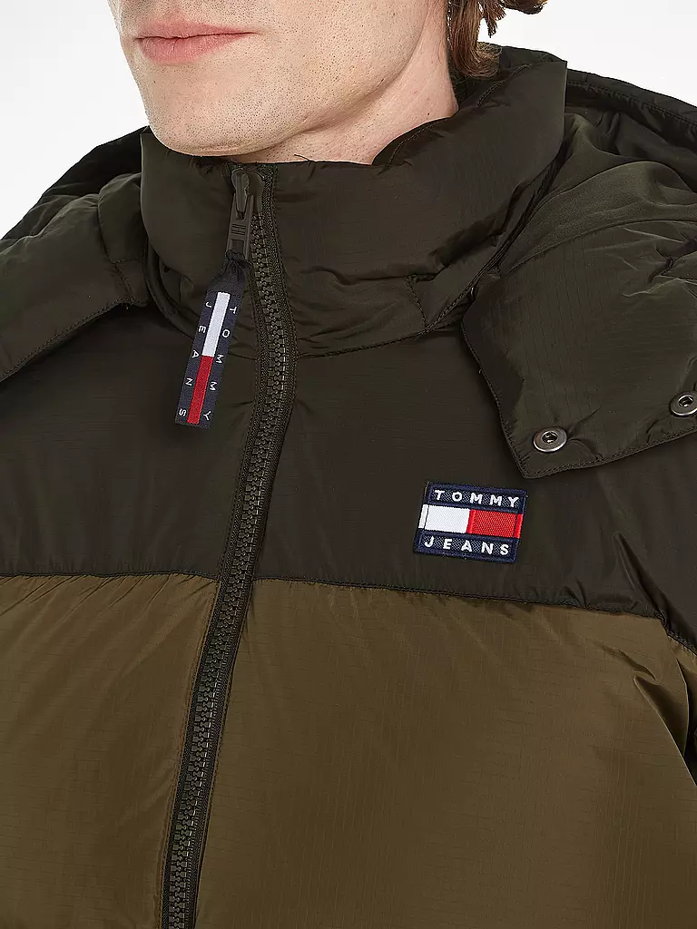 TOMMY JEANS | Steppjacke | Olive