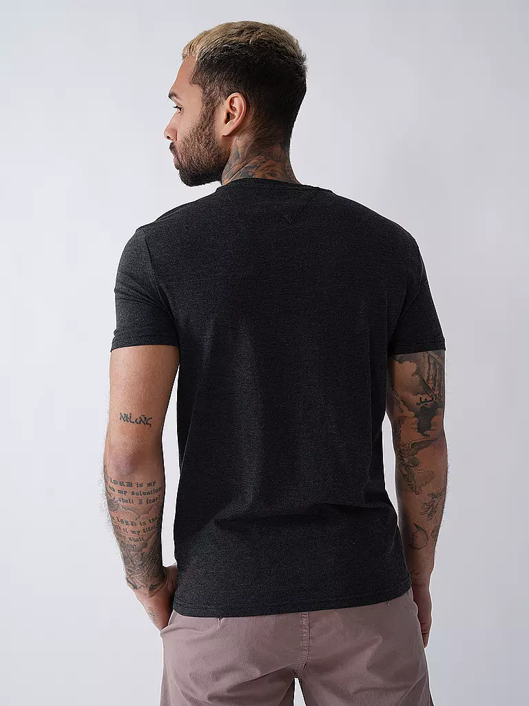 TOMMY JEANS | T-Shirt Slim Fit | schwarz