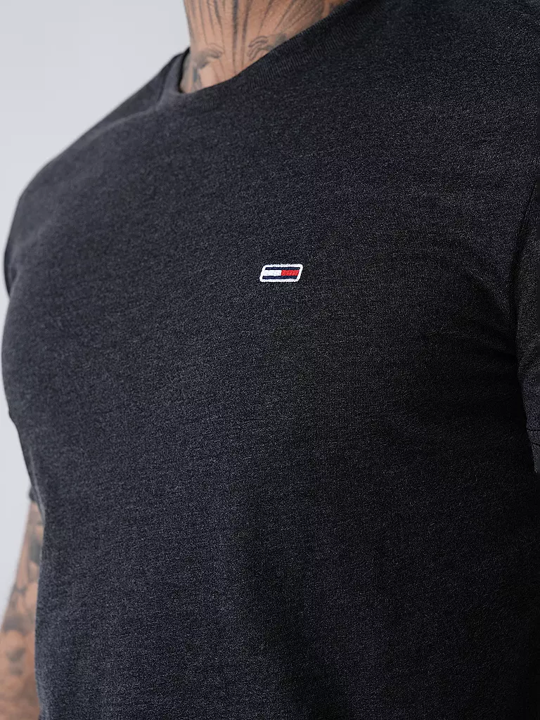 TOMMY JEANS | T-Shirt Slim Fit | schwarz