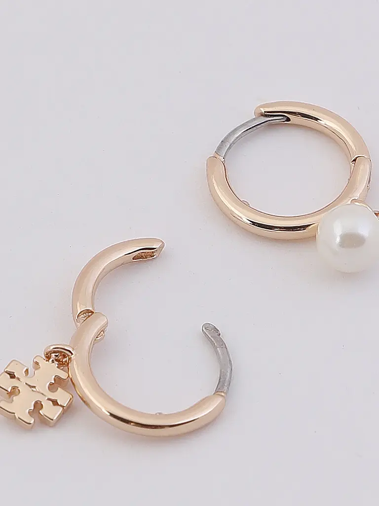 TORY BURCH | Nom du produit: Boucles d'oreilles KIRA
Marque: TORY BURCH
Couleur: or
Catégories: Mode,Femme

Matériel: Métal
Style: Glamour | Or