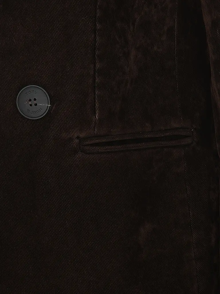 TORY BURCH | Nom du produit : Veste en jean
Marque : TORY BURCH
Couleur : marron
Catégories : Mode,Femme

Longueur des manches : Manches longues
Matière : Denim,Coton
Type de col : Col à revers
Motif : Uni
Coupe (vêtements d’extérieur) : Standard
Style | Marron