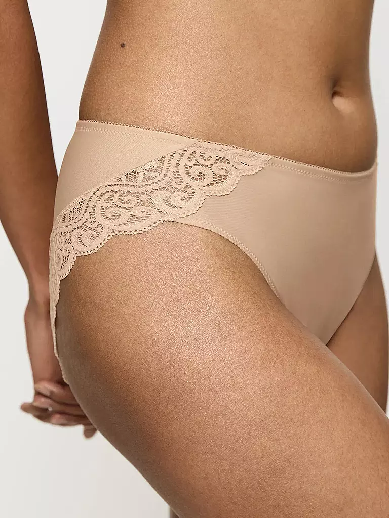 TRIUMPH | Slip AMOURETTE poudre | beige