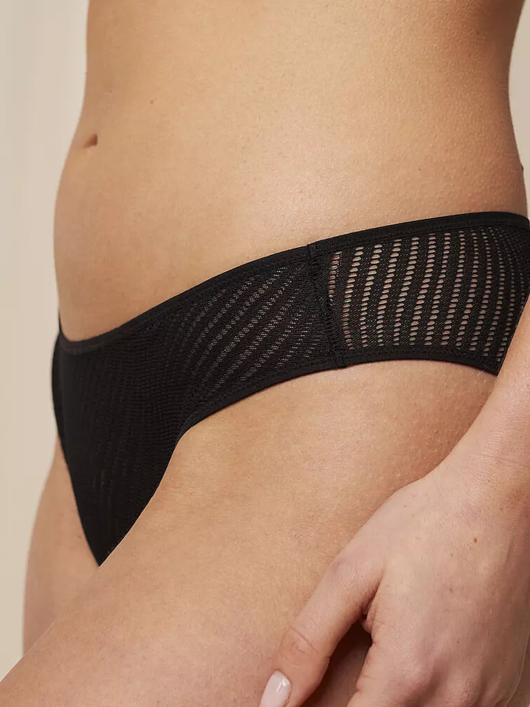 TRIUMPH | Slip HARMONY SPOTLIGHT noir | schwarz