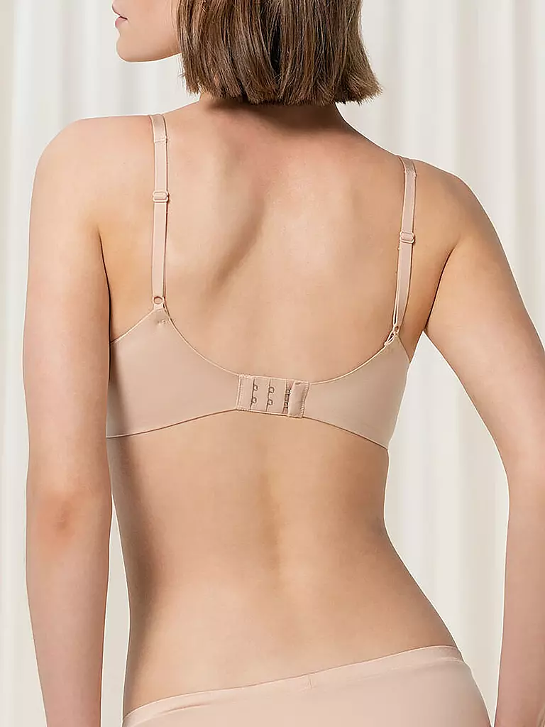 TRIUMPH | Soutien-gorge rembourré sans armatures "Body Make-Up" (Beige Neutre) | Beige