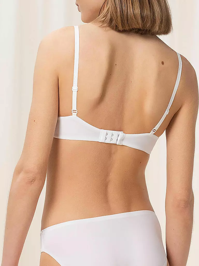 TRIUMPH | Soutien-gorge T-shirt à armatures "Body Make-Up" (Blanc) | 