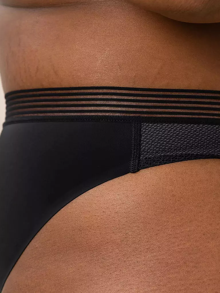 TRIUMPH | Tai-Slip "Infinite Sensation" (Noir) | 