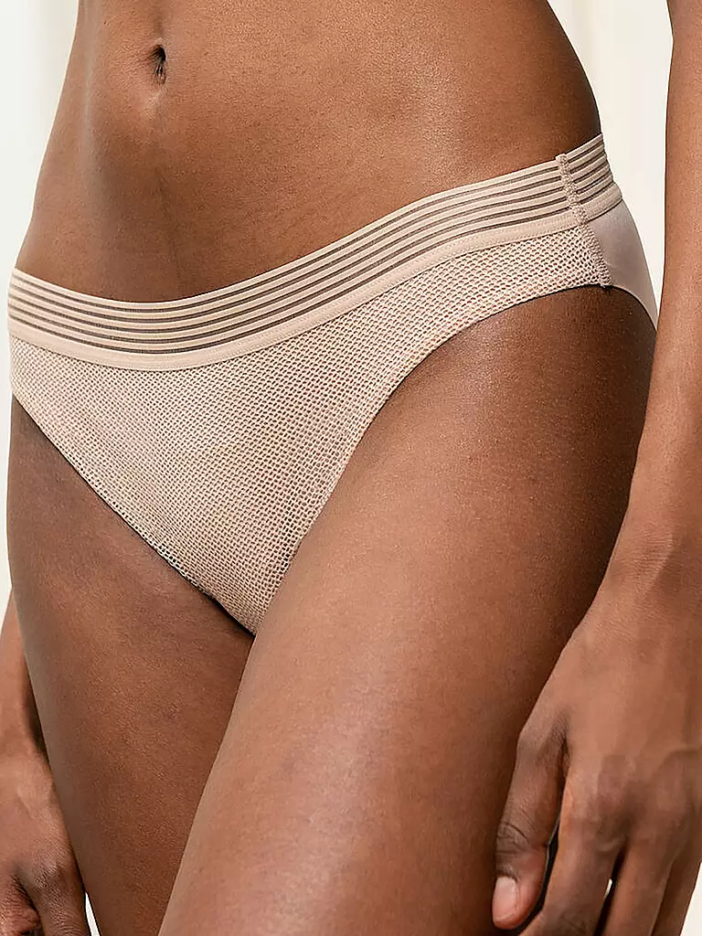 TRIUMPH | Tai-Slip "Infinite Sensation" (Smooth Skin) | 