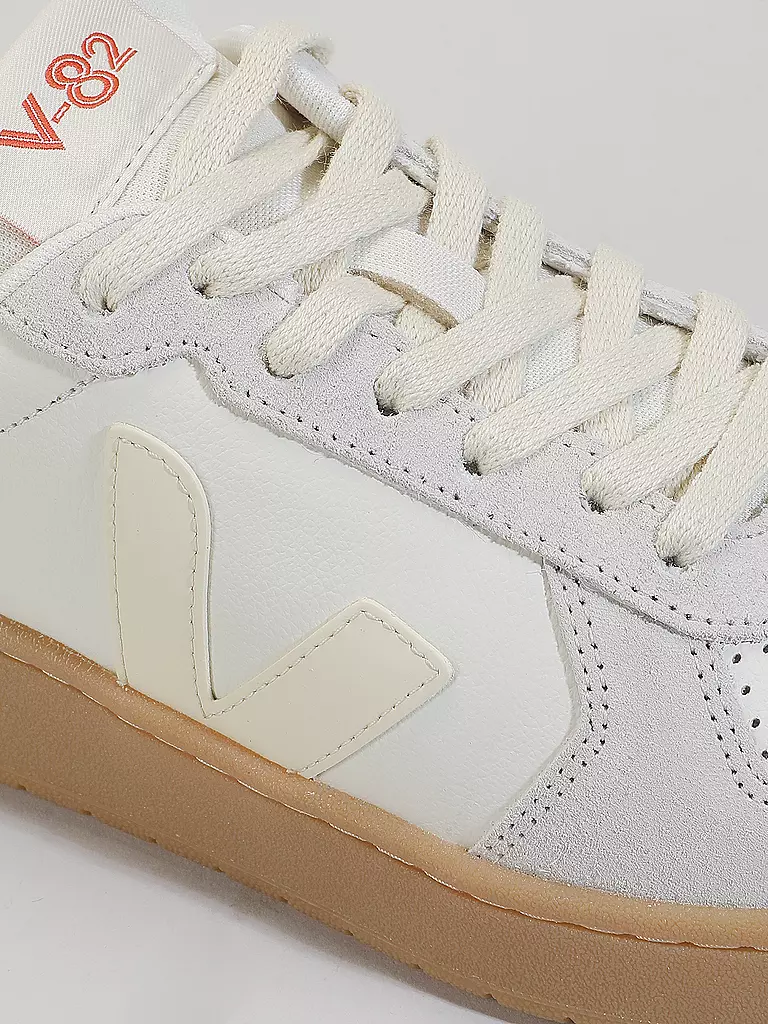 VEJA | Sneaker V-82 | 