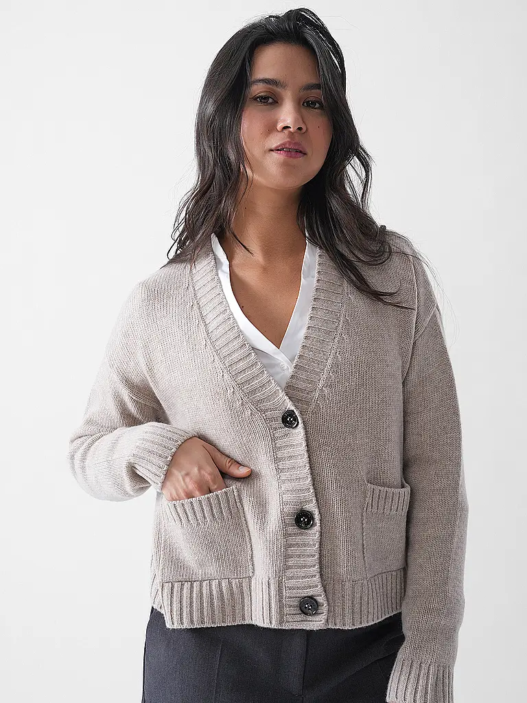 WEEKEND MAX MARA | Cardigan FILMATO | 