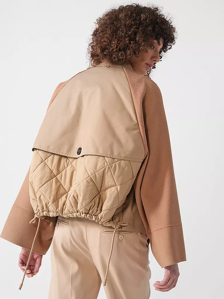 WEEKEND MAX MARA | Trenchcoat BAZAR | Camel