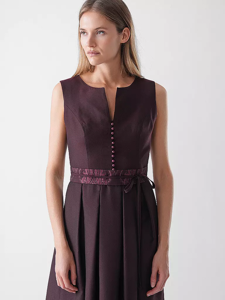 WENGER | Robe traditionnelle FENJA | 