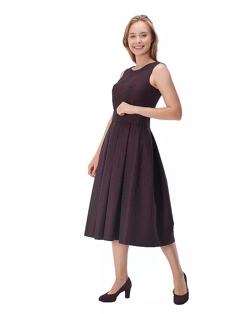 WENGER | Robe traditionnelle OXANA | Rouge foncé