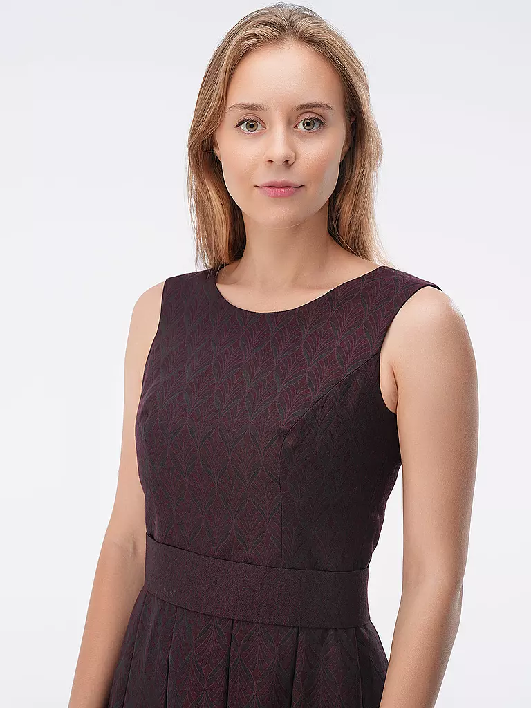 WENGER | Robe traditionnelle OXANA | Rouge foncé