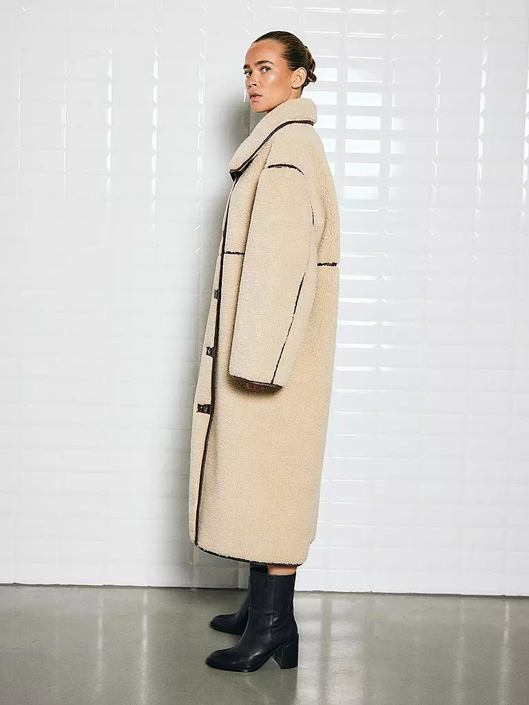 WITHBLACK | Manteau en fausse fourrure DAJANA | 