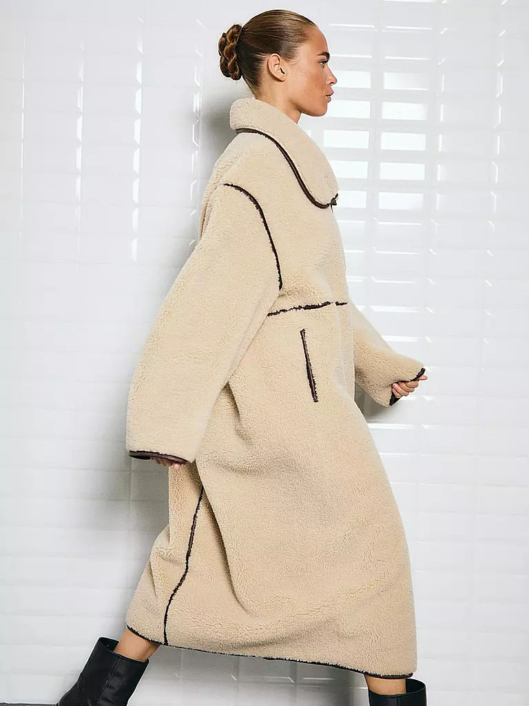 WITHBLACK | Manteau en fausse fourrure DAJANA | 