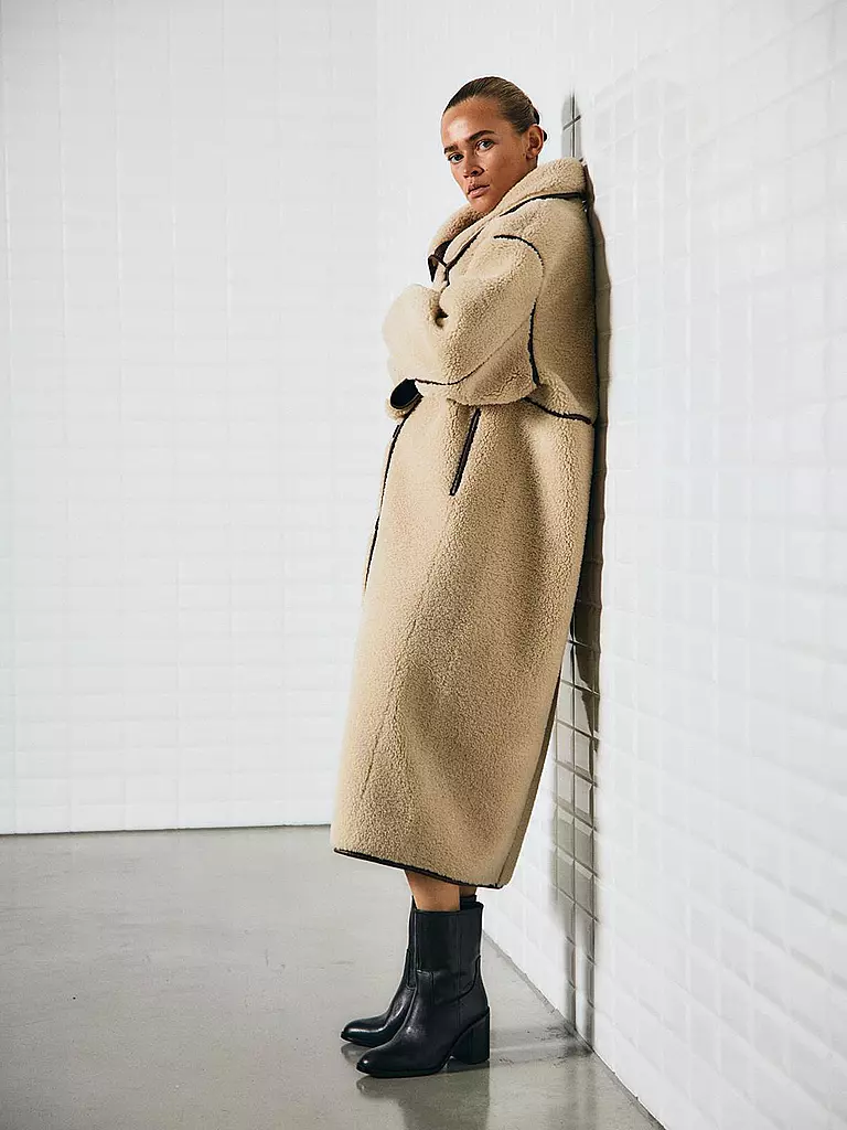 WITHBLACK | Manteau en fausse fourrure DAJANA | 