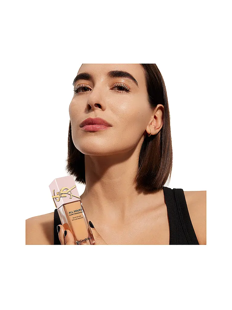 YVES SAINT LAURENT | All Hours Glow Foundation LN4 | Camel